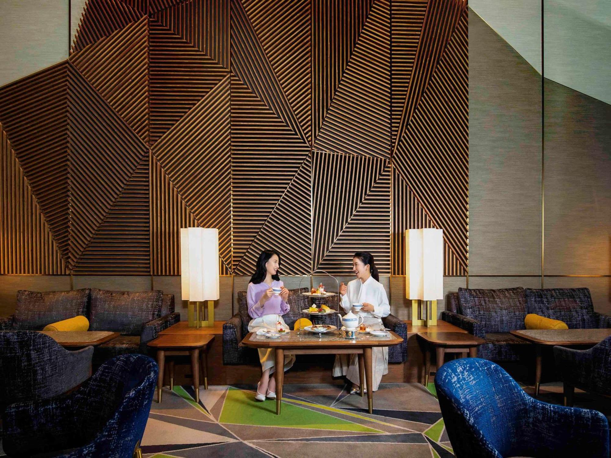 Swissotel Nankai Osaka Exteriör bild The lobby lounge